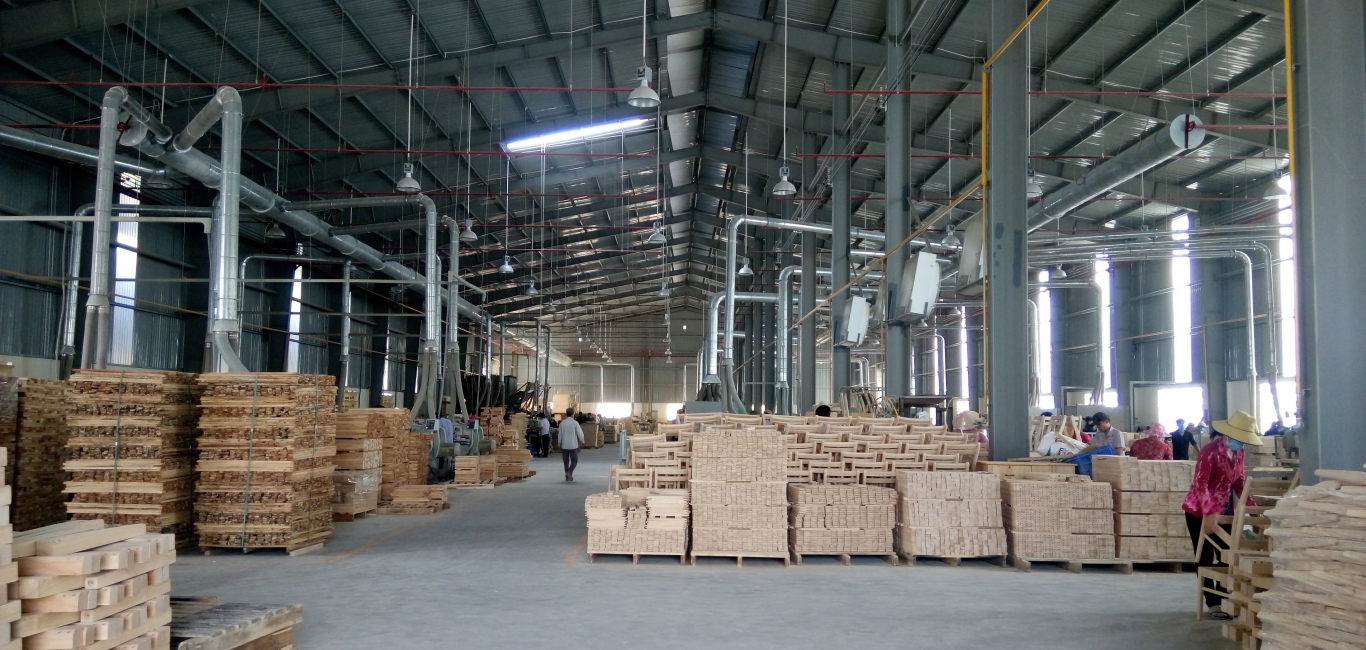 Sơn Cao: Nhà máy sản xuất đồ gỗ nội thất Sơn Cao với kiến trúc hiện đại và năng lực sản xuất đồ gỗ cao cấp. Xem hình ảnh để cảm nhận sự chuyên nghiệp của nhà máy này.